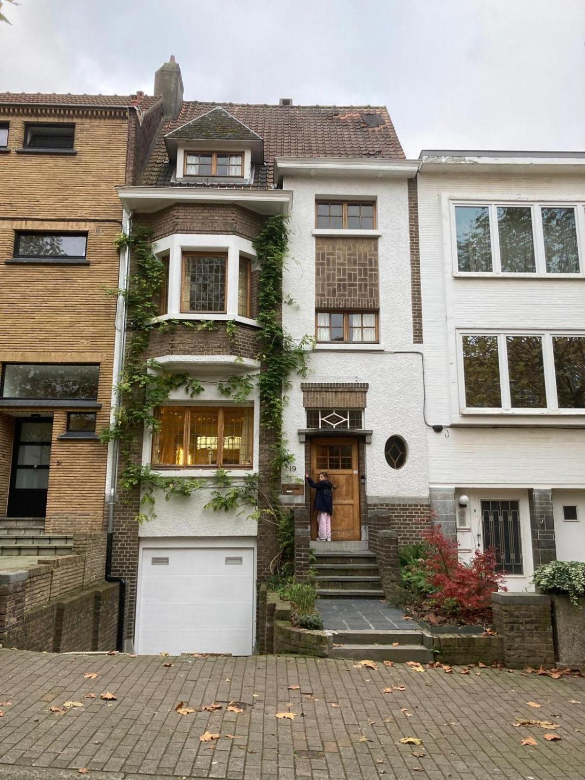 Calm, & Birdsong Near The Center Brussels